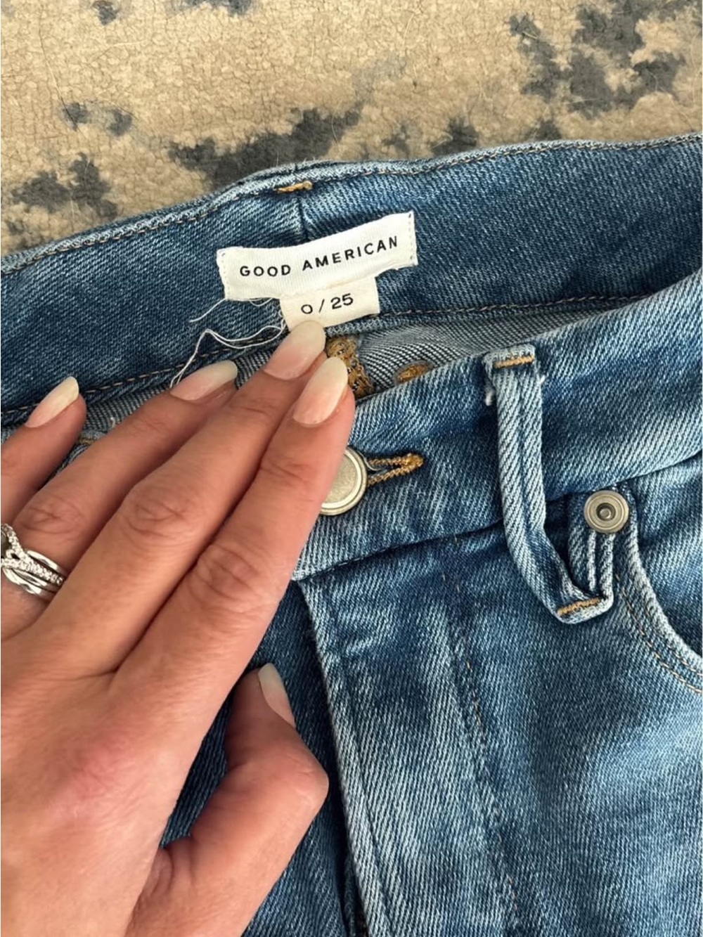 Good American Light Blue High-Rise Jeans - 0/25